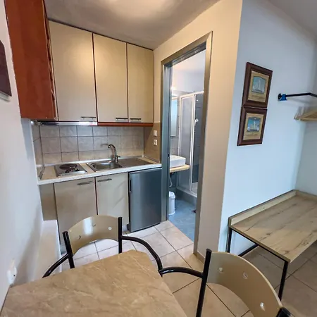 Plaka Aparthotel Skála Kallirákhis