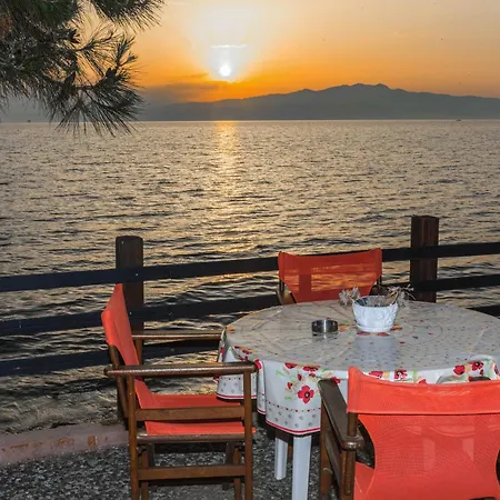 Plaka Aparthotel Skála Kallirákhis