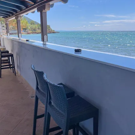 Plaka 公寓式酒店
